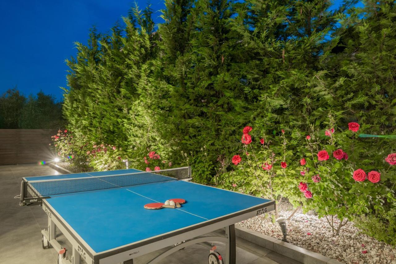 Luxury Villa Vanato & Pool Koukounaria Exterior photo